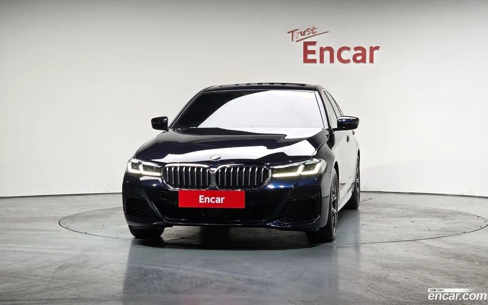 BMW 5 Series 530i M 2022 — миниатюра 3