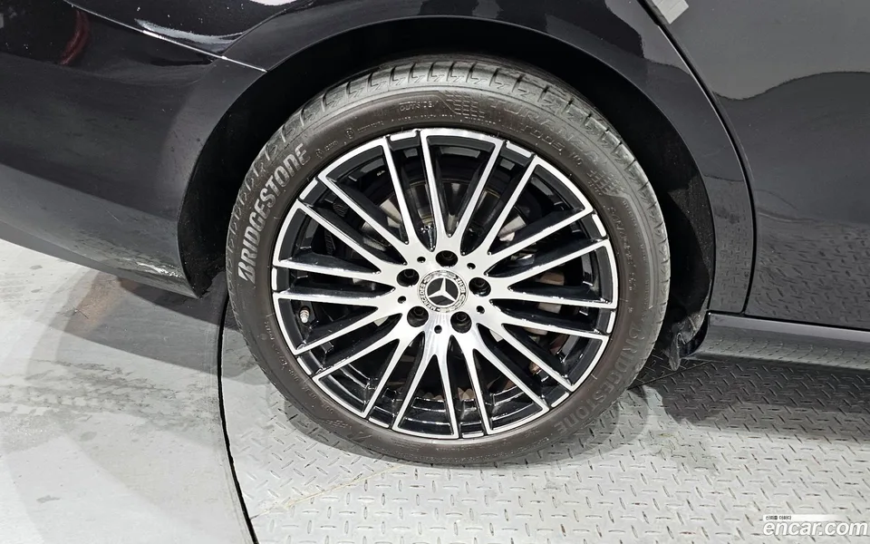 Mercedes-Benz C-Class C200 2022 — миниатюра 5