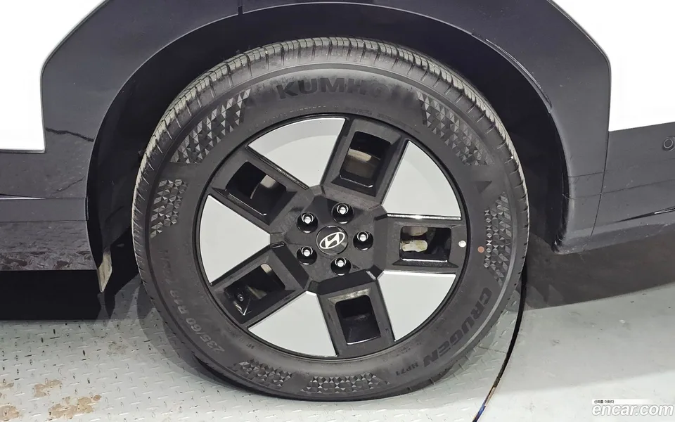 Hyundai SantaFe HEV 1.6 2WD 2023 — миниатюра 5