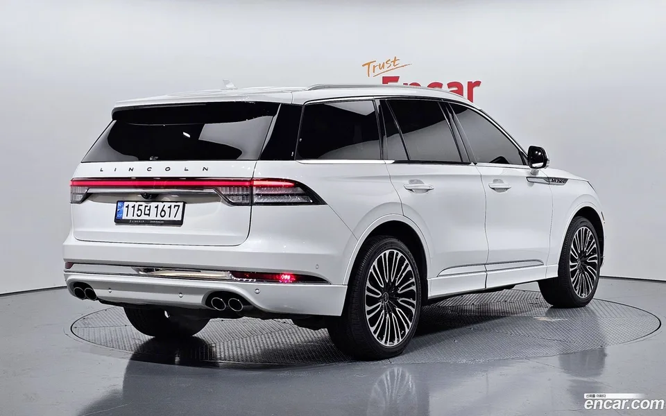 Lincoln Aviator 3.0 AWD 2022 — миниатюра 2