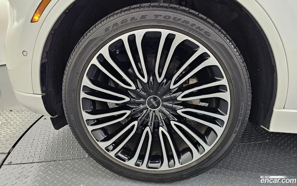 Lincoln Aviator 3.0 AWD 2022 — миниатюра 5