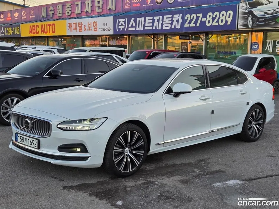 Volvo S90 B5 2023 — миниатюра 2