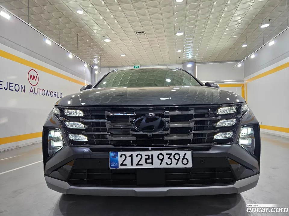 Hyundai Tucson Hybrid NX4 HEV 1.6 2WD 2025 — фото 1, купить с доставкой в Москву