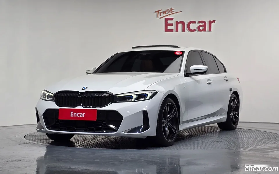 BMW 3 Series 320i M 2022 — фото 1, купить с доставкой в Москву
