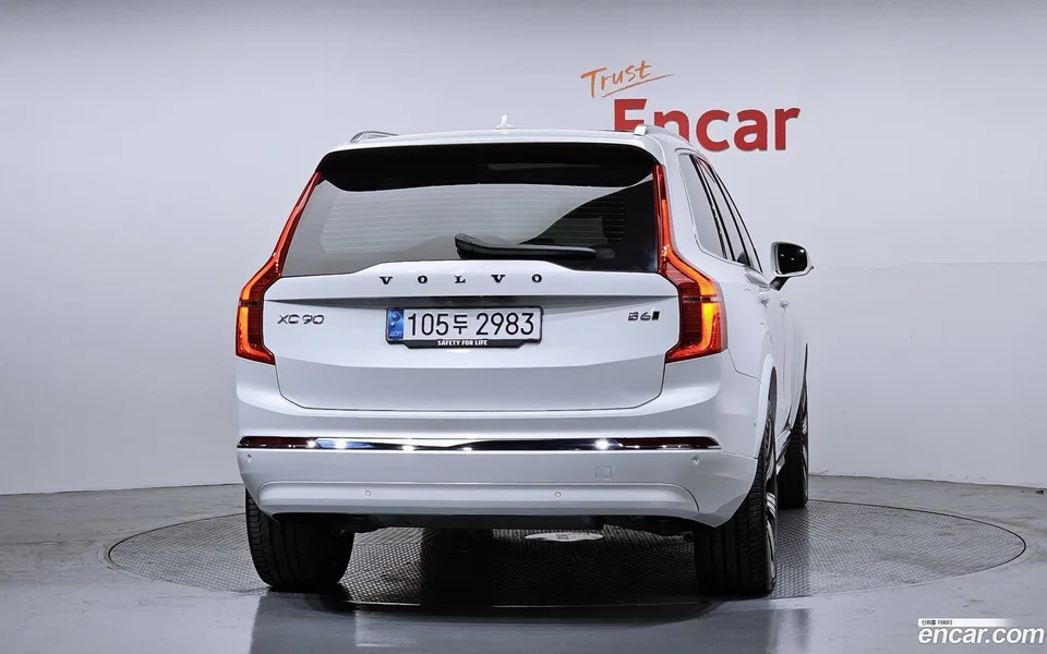 Volvo XC90 B6 2025 — миниатюра 4