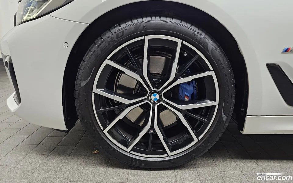 BMW 5 Series 530i M 2023 — миниатюра 5