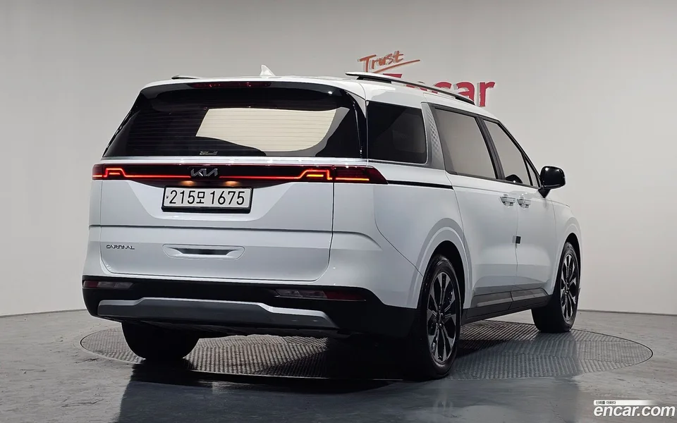 Kia Carnival 9 2022 — миниатюра 2