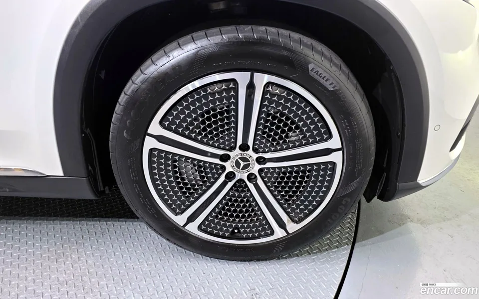 Mercedes-Benz EQS SUV EQS450 4MATIC 2023 — миниатюра 5