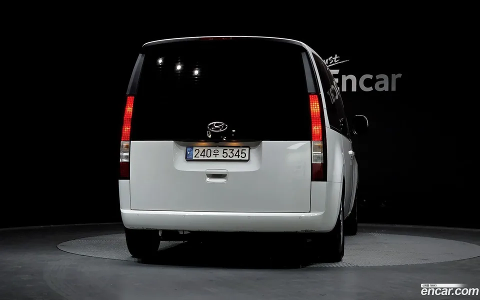 Hyundai Staria 9 2022 — миниатюра 4