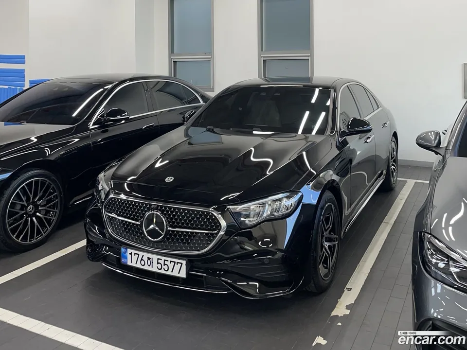 Mercedes-Benz E-Class E200 AMG Line 2025 — миниатюра 4