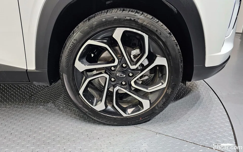 Chevrolet Trax Crossover 1.2 RS 2025 — миниатюра 5