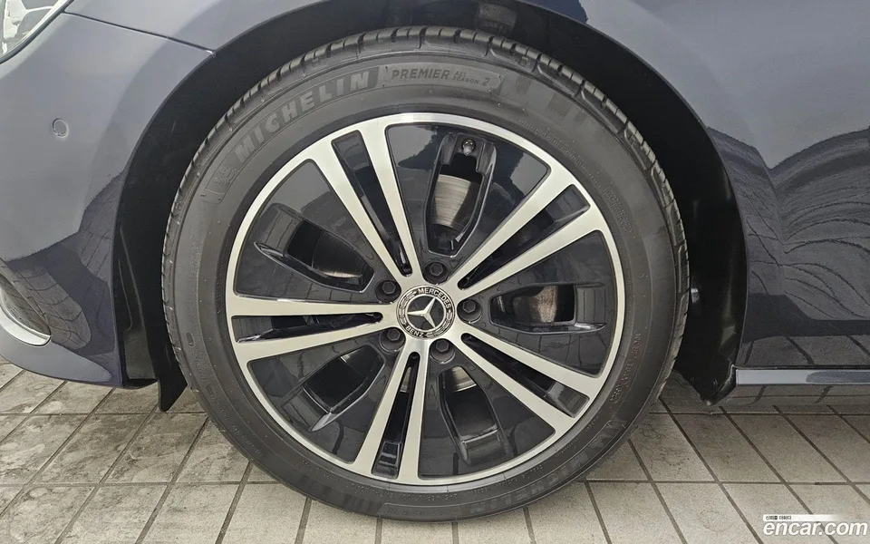 Mercedes-Benz E-Class E250 2022 — миниатюра 5