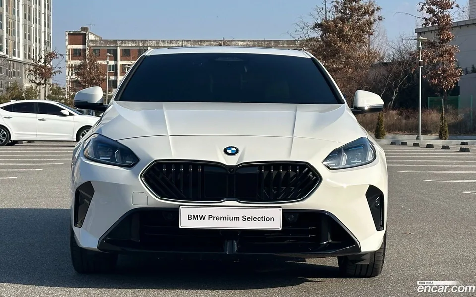 BMW 2 Series Gran Coupe 228 xDrive M 2025 — миниатюра 3