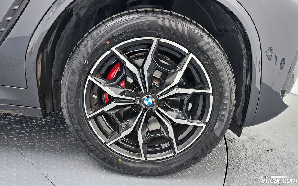 BMW X4 xDrive20i M 2023 — миниатюра 5