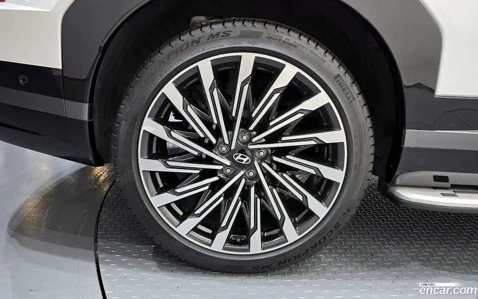 Hyundai SantaFe 2.5T 2WD 2023 — миниатюра 5