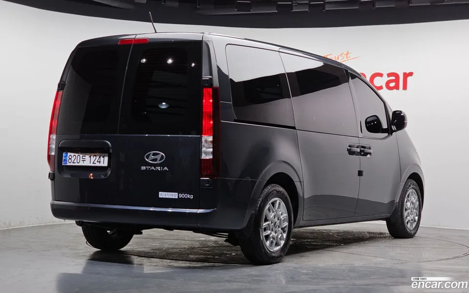 Hyundai Staria HEV 1.6 3 2024 — миниатюра 2