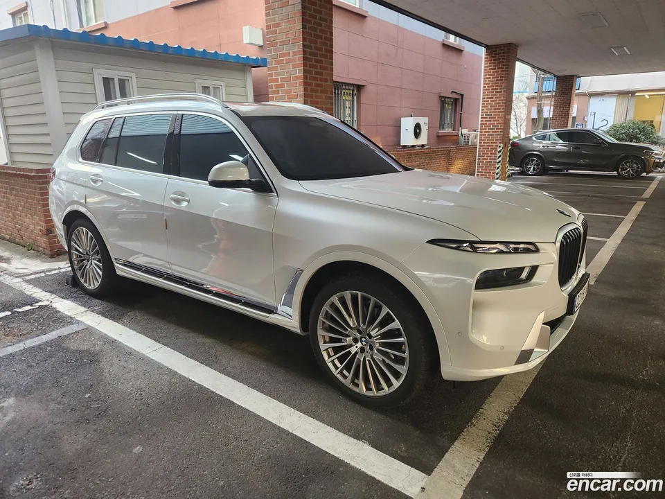 BMW X7 xDrive 40i 7 2024 — миниатюра 2