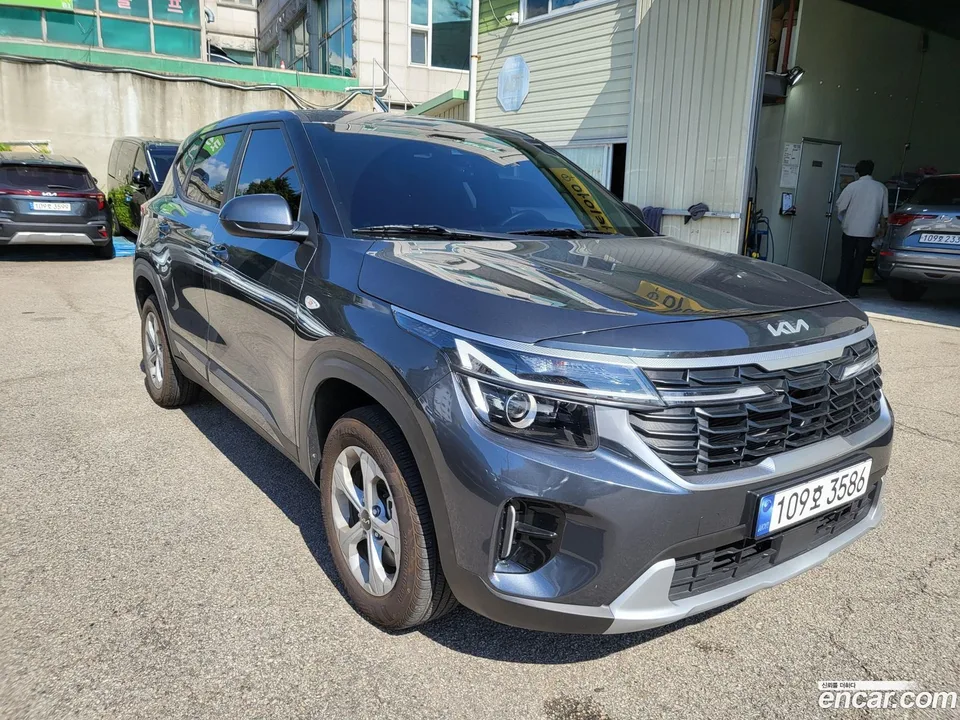 Kia Seltos 1.6 2WD 2024 — миниатюра 4