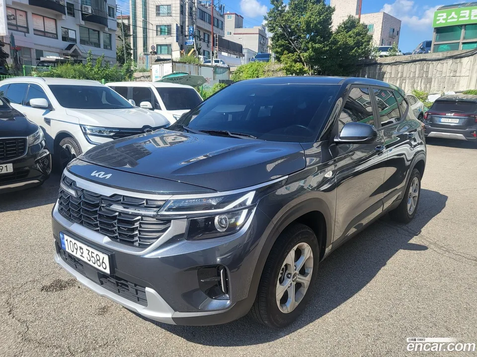 Kia Seltos 1.6 2WD 2024 — фото 1, купить с доставкой в Москву