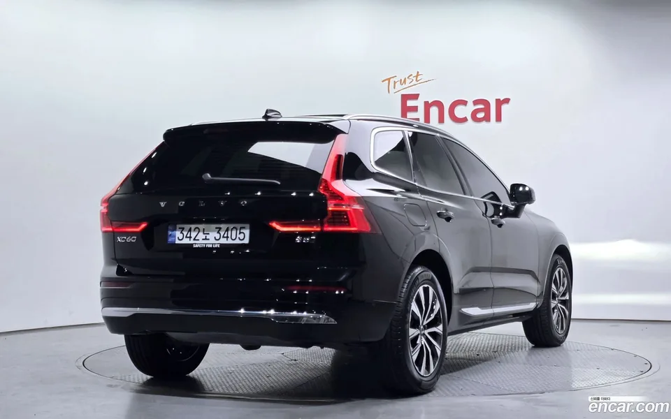 Volvo XC60 B5 2024 — миниатюра 2