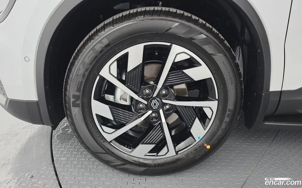 Renault Samsung QM6 2.0 LPe RE 2WD 2026 — миниатюра 5