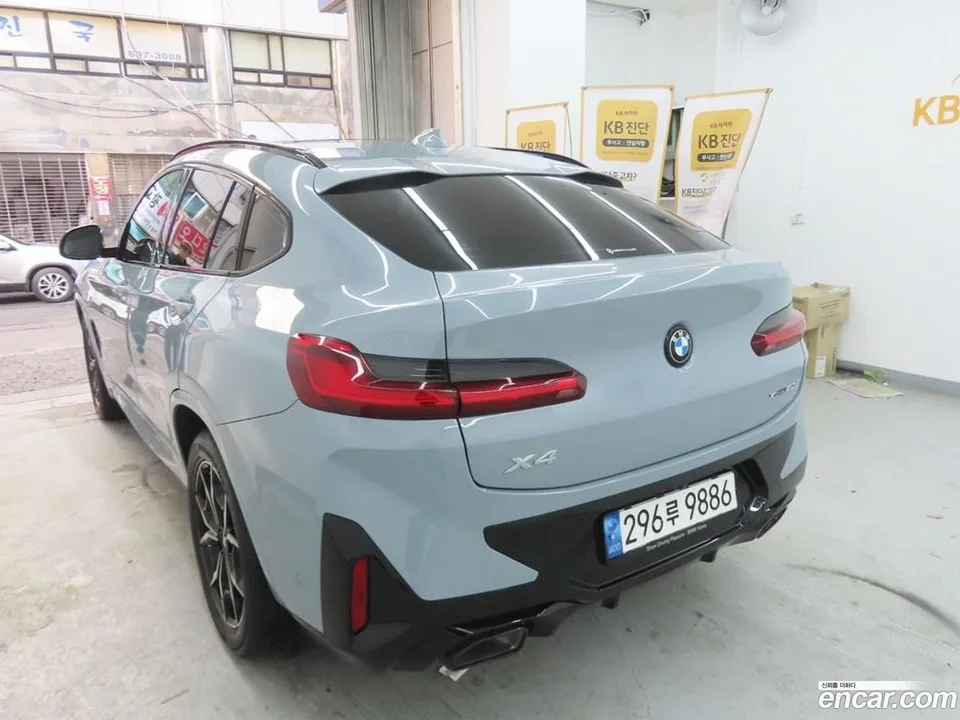 BMW X4 xDrive 20d M 2022 — миниатюра 4