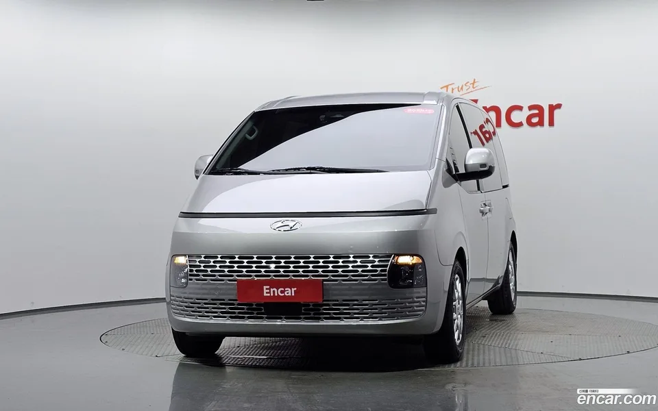 Hyundai Staria 4WD / 2022 — миниатюра 3