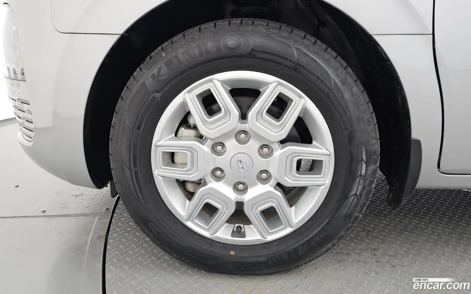 Hyundai Staria 4WD / 2022 — миниатюра 5