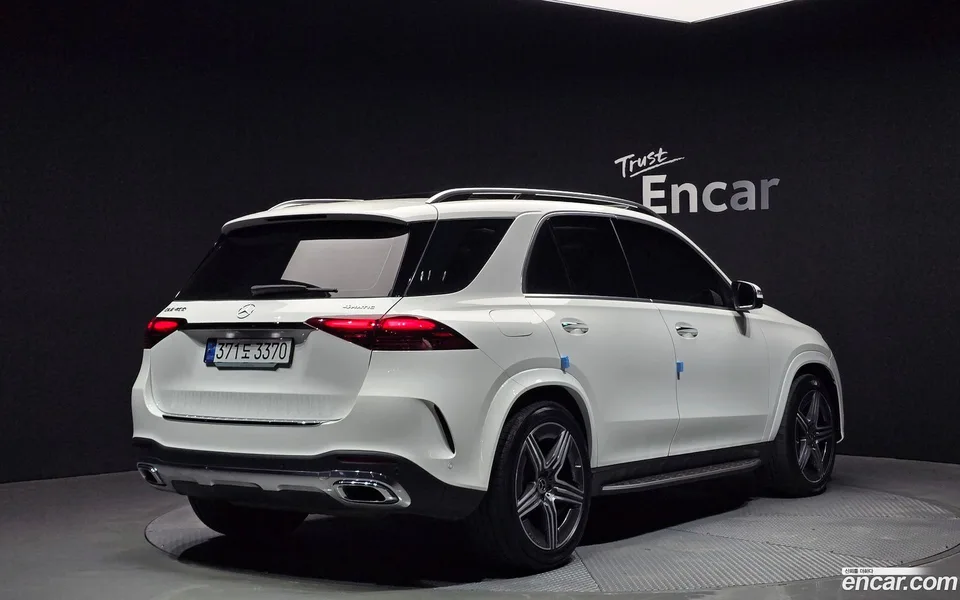 Mercedes-Benz GLE-Class GLE450 4MATIC 2023 — миниатюра 2