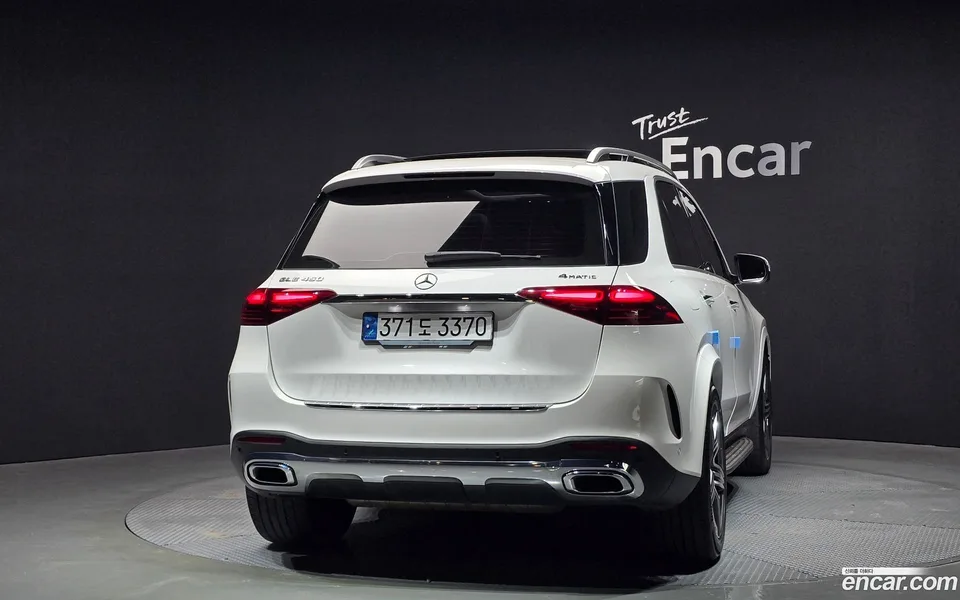 Mercedes-Benz GLE-Class GLE450 4MATIC 2023 — миниатюра 4