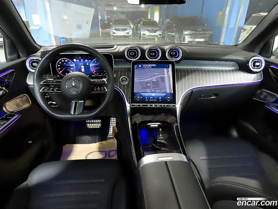 Mercedes-Benz GLC-Class GLC300 4MATIC 2025 — миниатюра 5