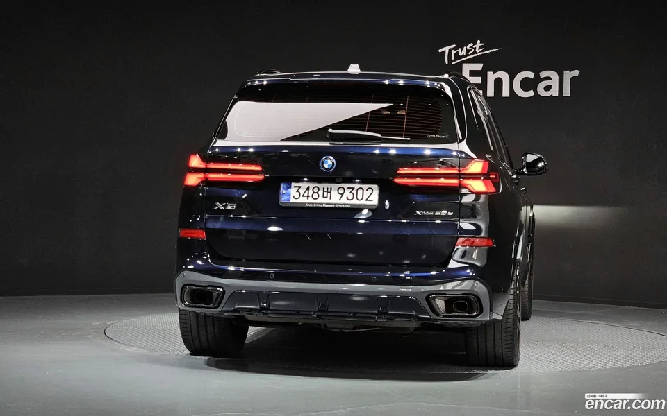 BMW X5 xDrive 50e M 2023 — миниатюра 4