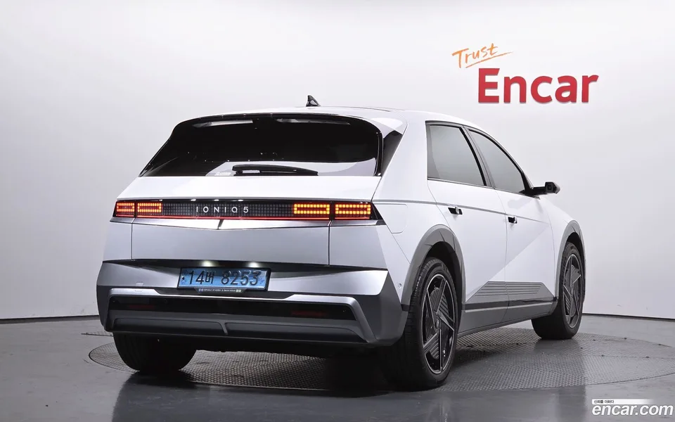 Hyundai Ioniq 5 2024 — миниатюра 2