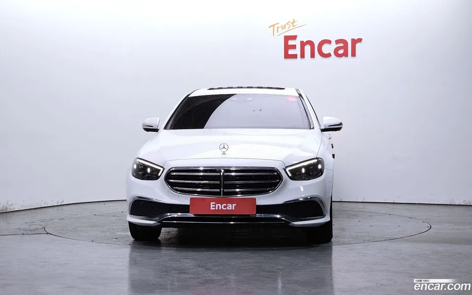 Mercedes-Benz E-Class E250 2022 — миниатюра 3