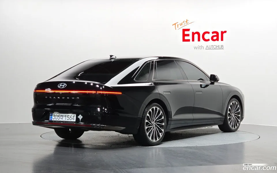 Hyundai Grandeur 3.5 4WD 2023 — миниатюра 2