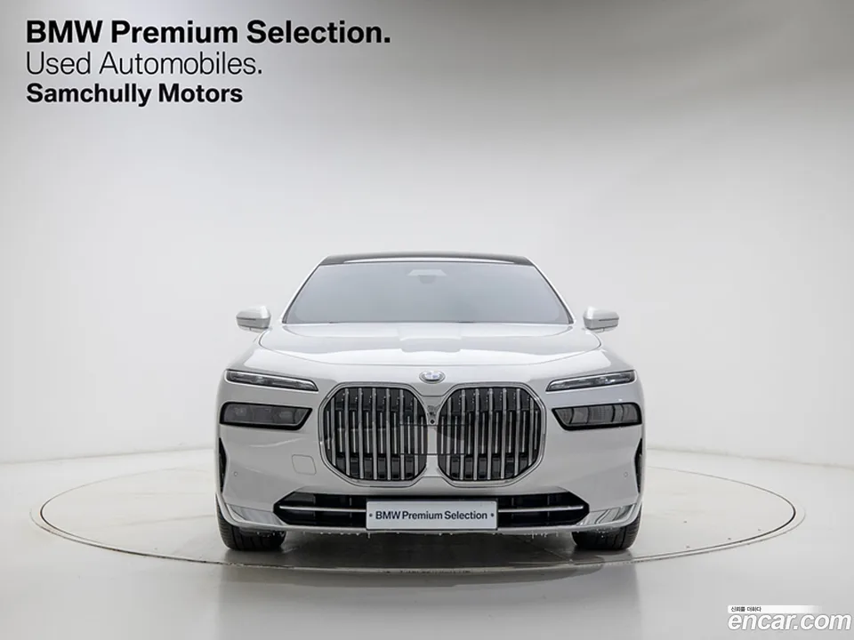 BMW 7 Series 740i sDrive 2023 — миниатюра 2