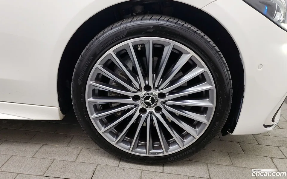 Mercedes-Benz C-Class C300 AMG Line 2022 — миниатюра 5