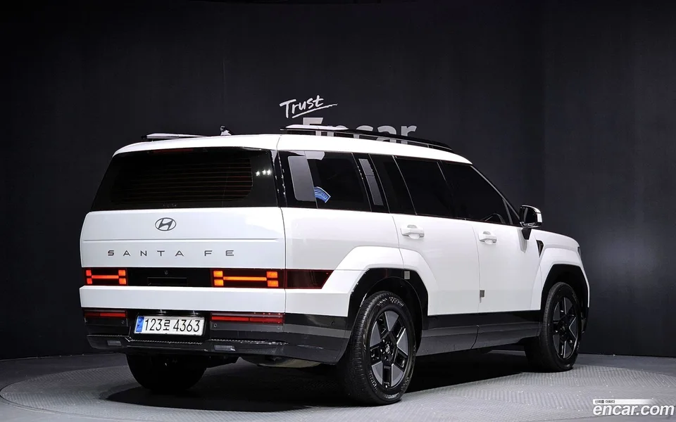 Hyundai SantaFe HEV 1.6 2WD 2023 — миниатюра 2
