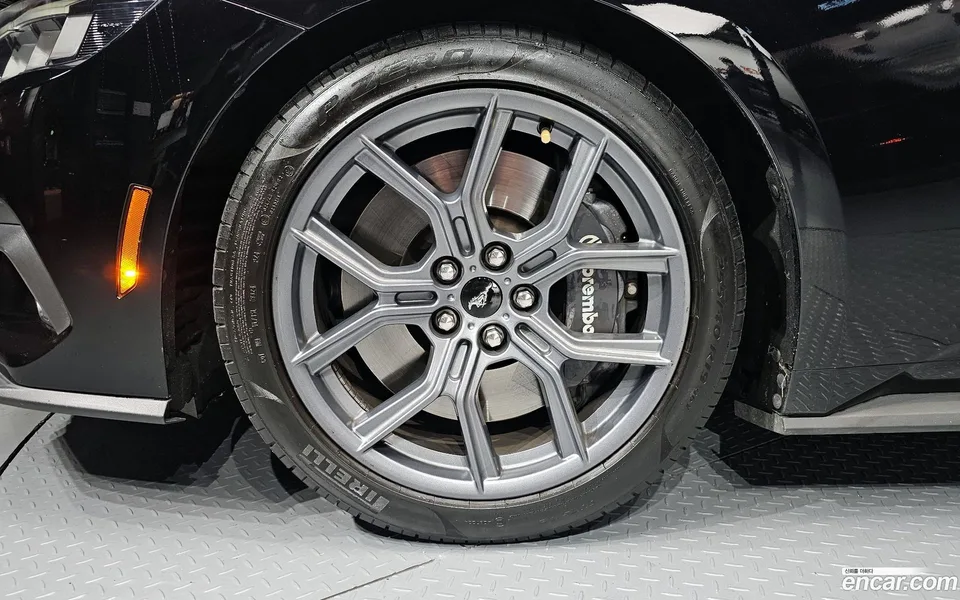 Ford Mustang 2.3 2024 — миниатюра 5
