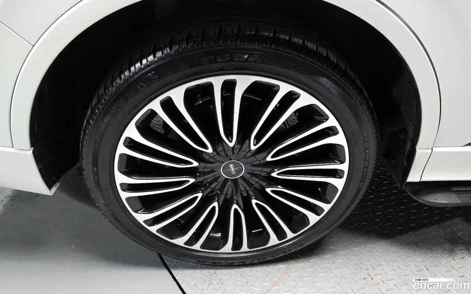 Lincoln Aviator 3.0 AWD 2022 — миниатюра 5