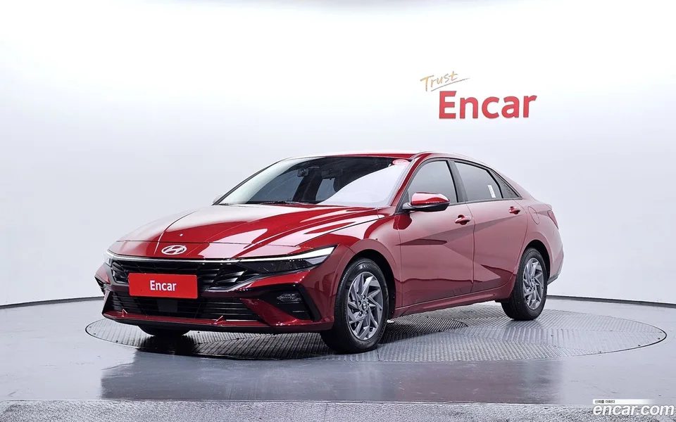 Hyundai Avante CN7 Hybrid 2023 — фото 1, купить с доставкой в Москву