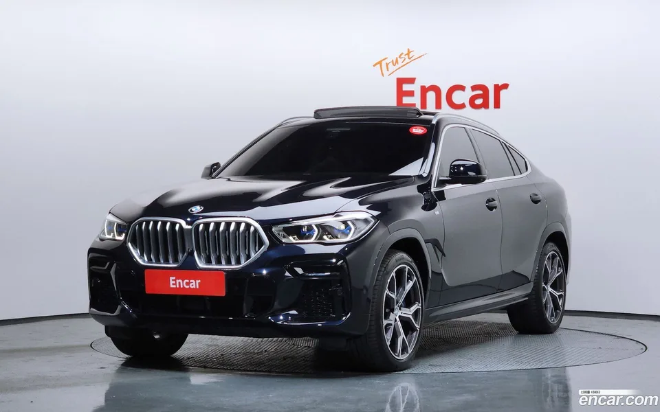 BMW X6 xDrive30d M 2022 — фото 1, купить с доставкой в Москву