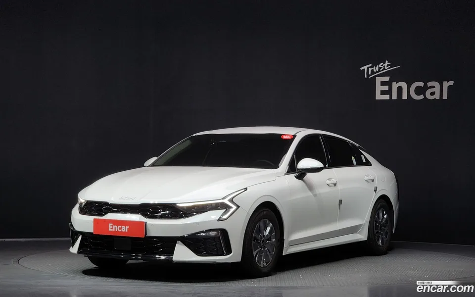 Kia K5 Hybrid 2024 — фото 1, купить с доставкой в Москву