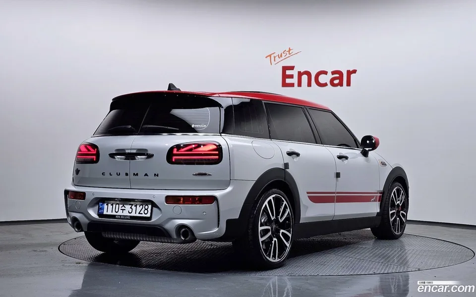 MINI Cooper S Clubman JCW 2022 — миниатюра 2