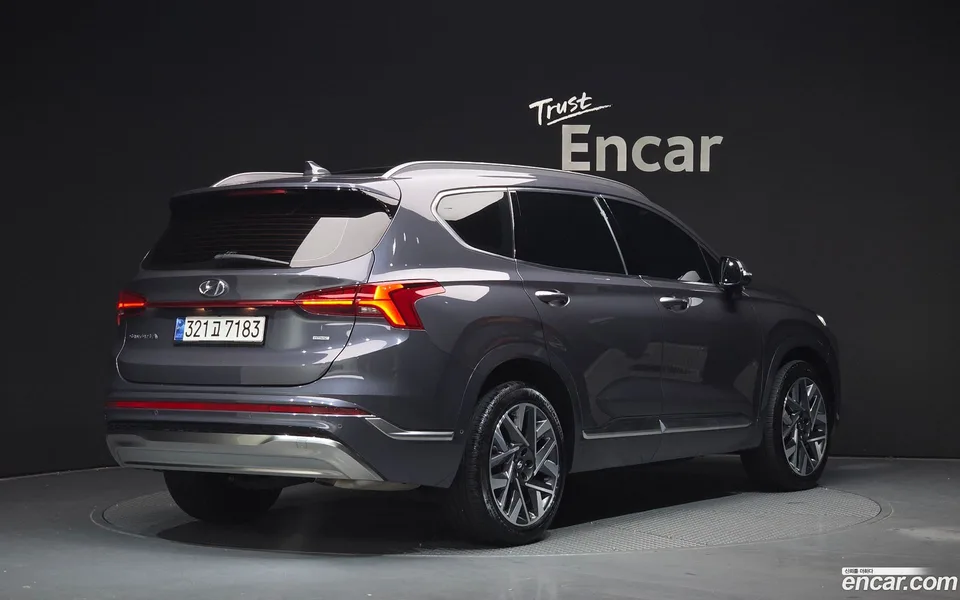 Hyundai SantaFe 2.5T 4WD 2023 — миниатюра 2