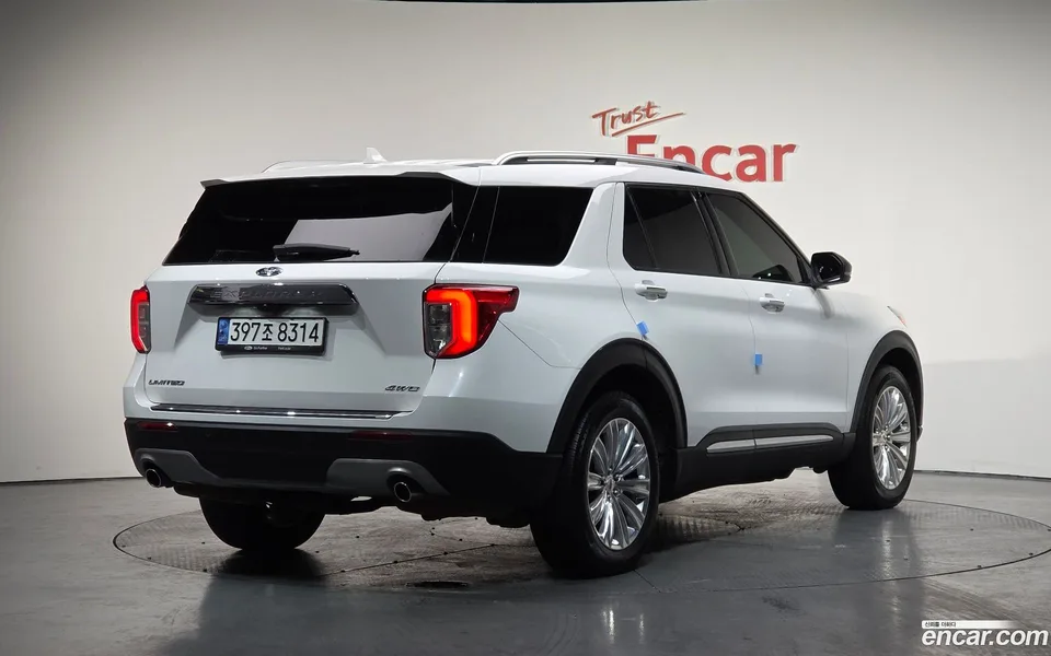 Ford Explorer 2.3 4WD 2022 — миниатюра 2