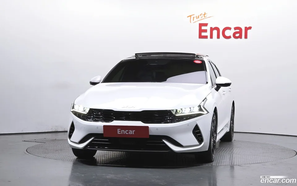 Kia K5 Hybrid 2023 — миниатюра 3