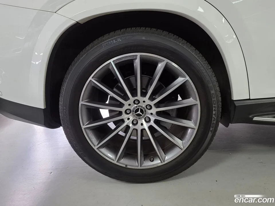 Mercedes-Benz GLE-Class GLE400d 4MATIC 2023 — миниатюра 5