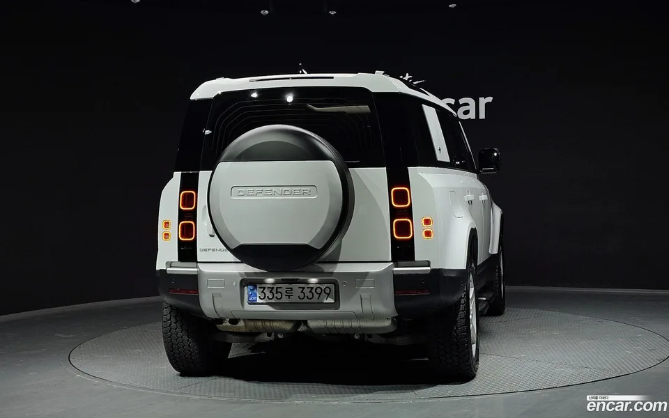 Land Rover Defender 110 D250 SE 2024 — миниатюра 4
