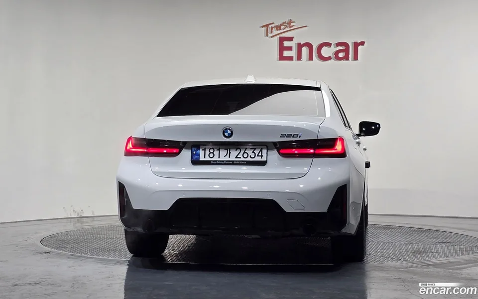 BMW 3 Series 320i M 2022 — миниатюра 4